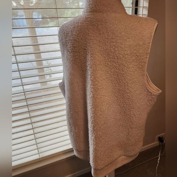 Sherpa vest white - Picture 2 of 7